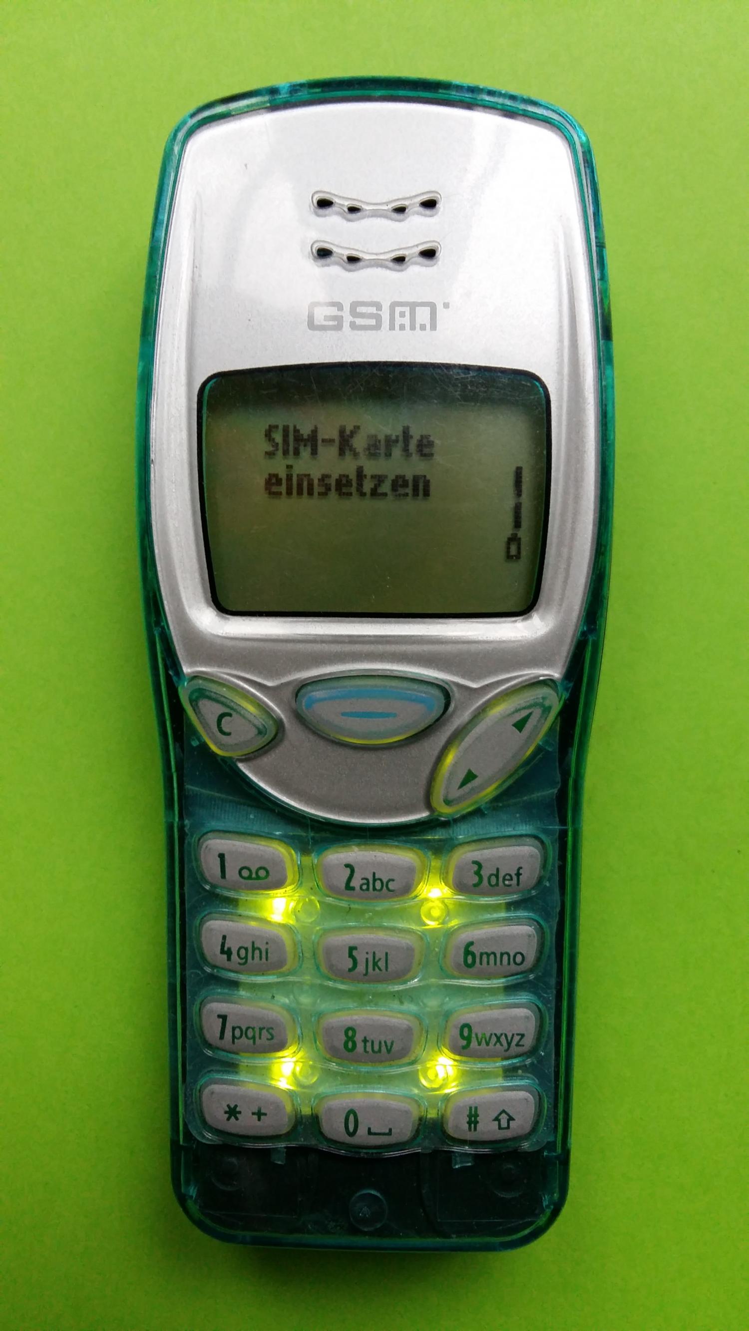 image-7303092-Nokia 3210 (27)1.jpg
